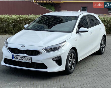 Белый Киа Сид, объемом двигателя 1.59 л и пробегом 107 тыс. км за 12350 $, фото 39 на Automoto.ua
