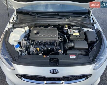 Белый Киа Сид, объемом двигателя 1.59 л и пробегом 53 тыс. км за 16400 $, фото 31 на Automoto.ua