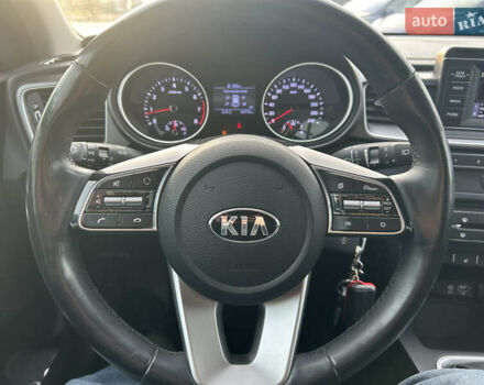 Білий Кіа Сід, об'ємом двигуна 1.37 л та пробігом 37 тис. км за 12700 $, фото 7 на Automoto.ua