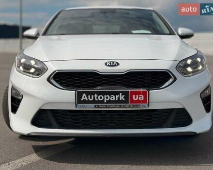 Білий Кіа Сід, об'ємом двигуна 1.4 л та пробігом 66 тис. км за 15300 $, фото 3 на Automoto.ua