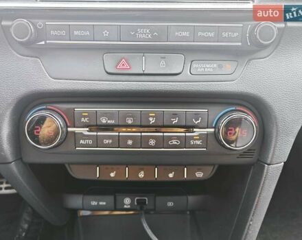Белый Киа Сид, объемом двигателя 1.35 л и пробегом 59 тыс. км за 18500 $, фото 3 на Automoto.ua