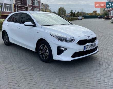 Белый Киа Сид, объемом двигателя 1.59 л и пробегом 107 тыс. км за 12350 $, фото 28 на Automoto.ua