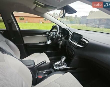 Белый Киа Сид, объемом двигателя 1.35 л и пробегом 59 тыс. км за 18500 $, фото 4 на Automoto.ua