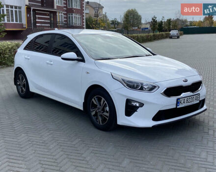 Белый Киа Сид, объемом двигателя 1.59 л и пробегом 107 тыс. км за 12350 $, фото 10 на Automoto.ua