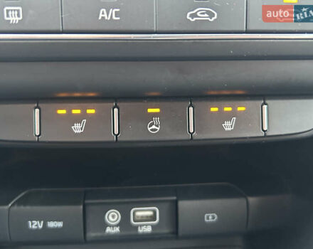 Білий Кіа Сід, об'ємом двигуна 1.37 л та пробігом 37 тис. км за 12700 $, фото 6 на Automoto.ua