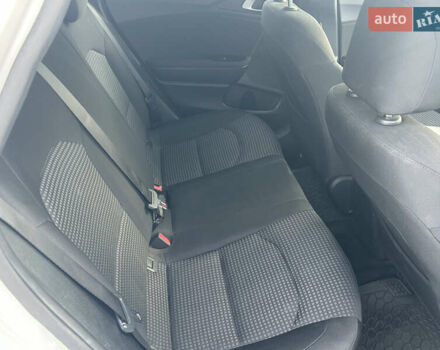 Білий Кіа Сід, об'ємом двигуна 1.37 л та пробігом 37 тис. км за 12700 $, фото 16 на Automoto.ua