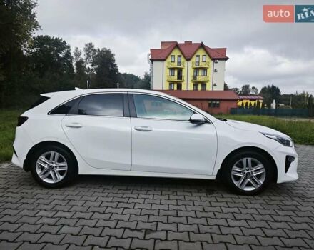 Белый Киа Сид, объемом двигателя 1.35 л и пробегом 59 тыс. км за 18500 $, фото 1 на Automoto.ua