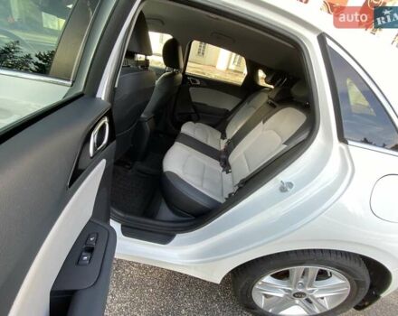 Белый Киа Сид, объемом двигателя 1.59 л и пробегом 53 тыс. км за 16400 $, фото 29 на Automoto.ua