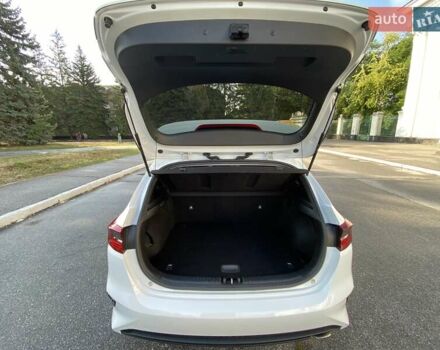 Белый Киа Сид, объемом двигателя 1.59 л и пробегом 53 тыс. км за 16400 $, фото 11 на Automoto.ua