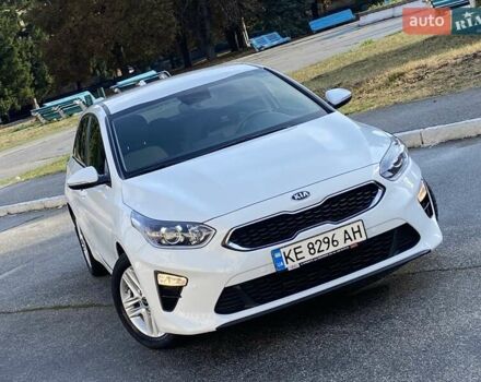 Белый Киа Сид, объемом двигателя 1.59 л и пробегом 53 тыс. км за 16400 $, фото 1 на Automoto.ua