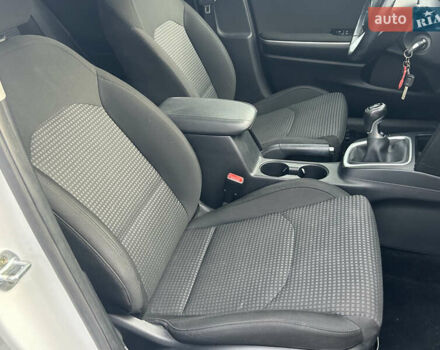 Білий Кіа Сід, об'ємом двигуна 1.37 л та пробігом 37 тис. км за 12700 $, фото 13 на Automoto.ua