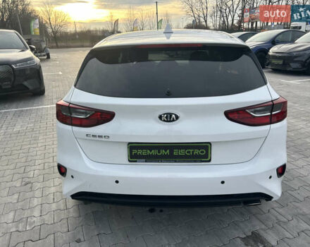 Білий Кіа Сід, об'ємом двигуна 1.37 л та пробігом 37 тис. км за 12900 $, фото 2 на Automoto.ua