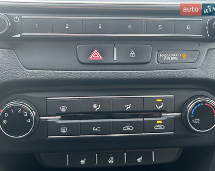 Білий Кіа Сід, об'ємом двигуна 1.37 л та пробігом 37 тис. км за 12900 $, фото 10 на Automoto.ua