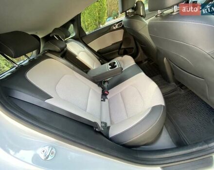 Белый Киа Сид, объемом двигателя 1.59 л и пробегом 53 тыс. км за 16400 $, фото 26 на Automoto.ua