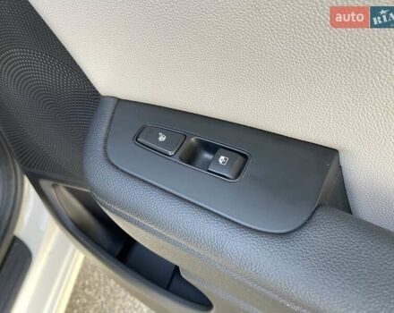 Белый Киа Сид, объемом двигателя 1.59 л и пробегом 53 тыс. км за 16400 $, фото 24 на Automoto.ua