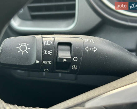 Білий Кіа Сід, об'ємом двигуна 1.37 л та пробігом 37 тис. км за 12900 $, фото 5 на Automoto.ua