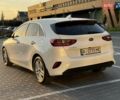 Белый Киа Сид, объемом двигателя 1.59 л и пробегом 128 тыс. км за 16000 $, фото 19 на Automoto.ua