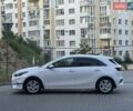 Білий Кіа Сід, об'ємом двигуна 1.59 л та пробігом 32 тис. км за 17950 $, фото 7 на Automoto.ua