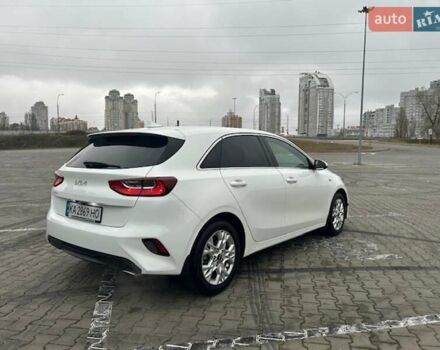 Белый Киа Сид, объемом двигателя 1.59 л и пробегом 76 тыс. км за 16300 $, фото 14 на Automoto.ua