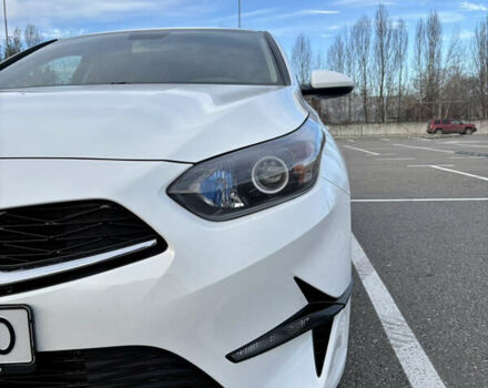 Білий Кіа Сід, об'ємом двигуна 1.59 л та пробігом 75 тис. км за 17800 $, фото 12 на Automoto.ua