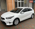Білий Кіа Сід, об'ємом двигуна 1.6 л та пробігом 30 тис. км за 18900 $, фото 1 на Automoto.ua