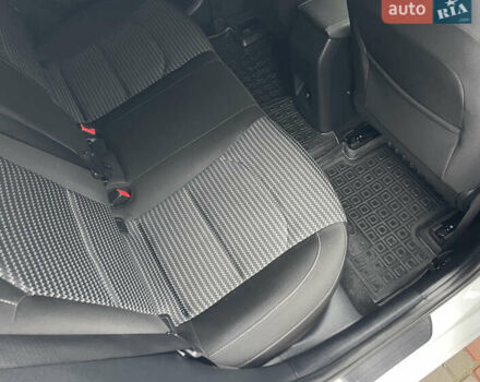 Білий Кіа Сід, об'ємом двигуна 1.6 л та пробігом 30 тис. км за 18900 $, фото 32 на Automoto.ua