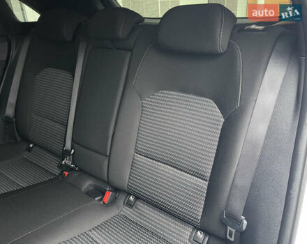 Білий Кіа Сід, об'ємом двигуна 1.6 л та пробігом 30 тис. км за 18900 $, фото 28 на Automoto.ua