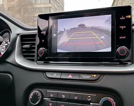 Белый Киа Сид, объемом двигателя 1.59 л и пробегом 33 тыс. км за 18100 $, фото 7 на Automoto.ua
