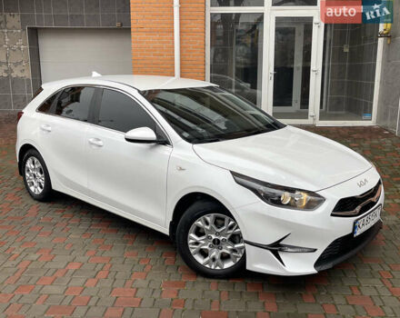 Білий Кіа Сід, об'ємом двигуна 1.6 л та пробігом 30 тис. км за 18900 $, фото 16 на Automoto.ua