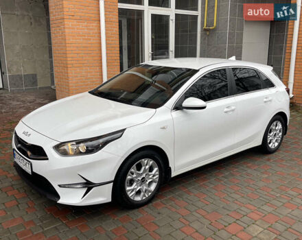 Білий Кіа Сід, об'ємом двигуна 1.6 л та пробігом 30 тис. км за 18900 $, фото 10 на Automoto.ua