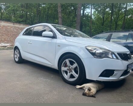 Білий Кіа Сід, об'ємом двигуна 1.6 л та пробігом 3 тис. км за 5500 $, фото 6 на Automoto.ua