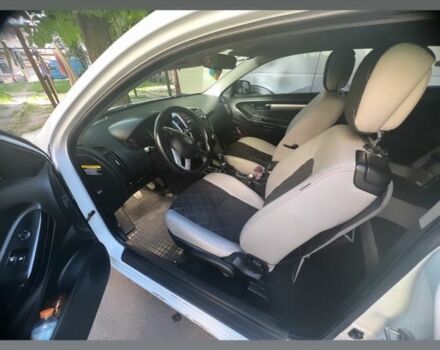 Білий Кіа Сід, об'ємом двигуна 1.6 л та пробігом 3 тис. км за 5500 $, фото 3 на Automoto.ua