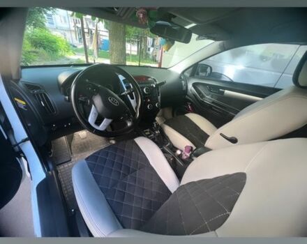 Білий Кіа Сід, об'ємом двигуна 1.6 л та пробігом 3 тис. км за 5500 $, фото 4 на Automoto.ua