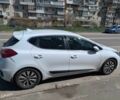 Белый Киа Сид, объемом двигателя 1.6 л и пробегом 250 тыс. км за 8773 $, фото 2 на Automoto.ua