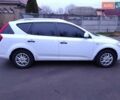 Белый Киа Сид, объемом двигателя 1.6 л и пробегом 230 тыс. км за 4999 $, фото 4 на Automoto.ua