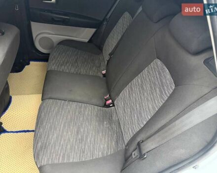 Білий Кіа Сід, об'ємом двигуна 1.4 л та пробігом 250 тис. км за 6400 $, фото 5 на Automoto.ua