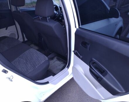 Белый Киа Сид, объемом двигателя 1.6 л и пробегом 230 тыс. км за 4999 $, фото 5 на Automoto.ua