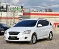 Белый Киа Сид, объемом двигателя 1.4 л и пробегом 252 тыс. км за 5499 $, фото 4 на Automoto.ua