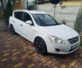 Белый Киа Сид, объемом двигателя 1.6 л и пробегом 380 тыс. км за 5700 $, фото 5 на Automoto.ua