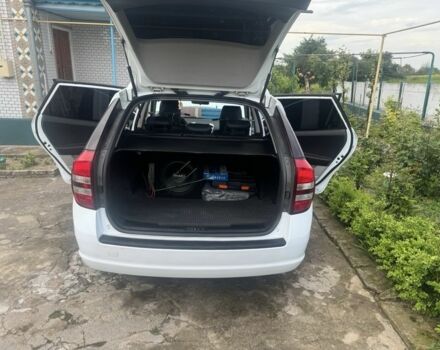 Белый Киа Сид, объемом двигателя 1.6 л и пробегом 386 тыс. км за 5000 $, фото 8 на Automoto.ua