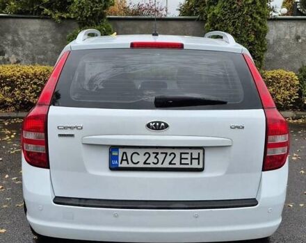 Киа Сид 2008 в Луцке на Automoto.ua Белый Киа Сид, объемом двигателя 1.6 л и пробегом 265 тыс. км за 6900 $, фото 9 на Automoto.ua