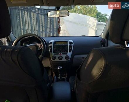 Белый Киа Сид, объемом двигателя 1.58 л и пробегом 290 тыс. км за 6200 $, фото 4 на Automoto.ua