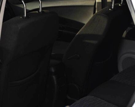 Белый Киа Сид, объемом двигателя 1.4 л и пробегом 252 тыс. км за 5499 $, фото 15 на Automoto.ua