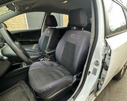 Белый Киа Сид, объемом двигателя 1.6 л и пробегом 315 тыс. км за 4900 $, фото 10 на Automoto.ua