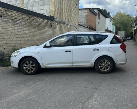 Белый Киа Сид, объемом двигателя 1.6 л и пробегом 315 тыс. км за 4900 $, фото 1 на Automoto.ua