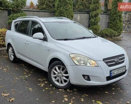 Киа Сид 2008 в Луцке на Automoto.ua Белый Киа Сид, объемом двигателя 1.6 л и пробегом 265 тыс. км за 6900 $, фото 7 на Automoto.ua