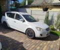 Белый Киа Сид, объемом двигателя 1.6 л и пробегом 380 тыс. км за 5700 $, фото 5 на Automoto.ua