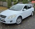 Киа Сид 2008 в Луцке на Automoto.ua Белый Киа Сид, объемом двигателя 1.6 л и пробегом 265 тыс. км за 6900 $, фото 1 на Automoto.ua
