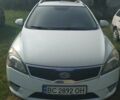 Белый Киа Сид, объемом двигателя 1.58 л и пробегом 293 тыс. км за 5500 $, фото 1 на Automoto.ua