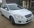 Белый Киа Сид, объемом двигателя 1.4 л и пробегом 260 тыс. км за 5300 $, фото 7 на Automoto.ua